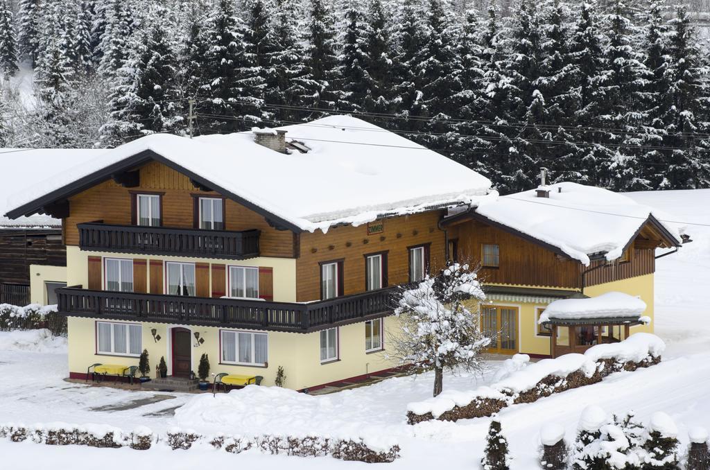 Haus Dachstein Schnitzer Otel Eben Im Pongau Dış mekan fotoğraf